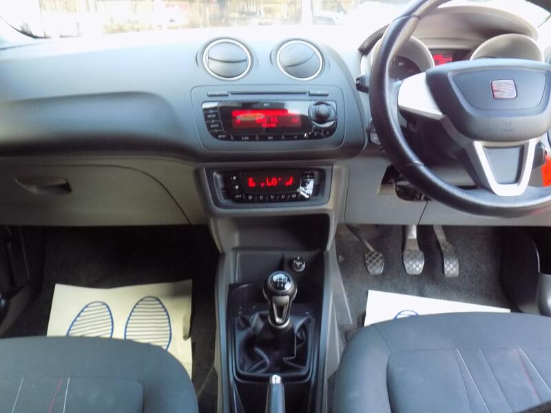 SEAT IBIZA
