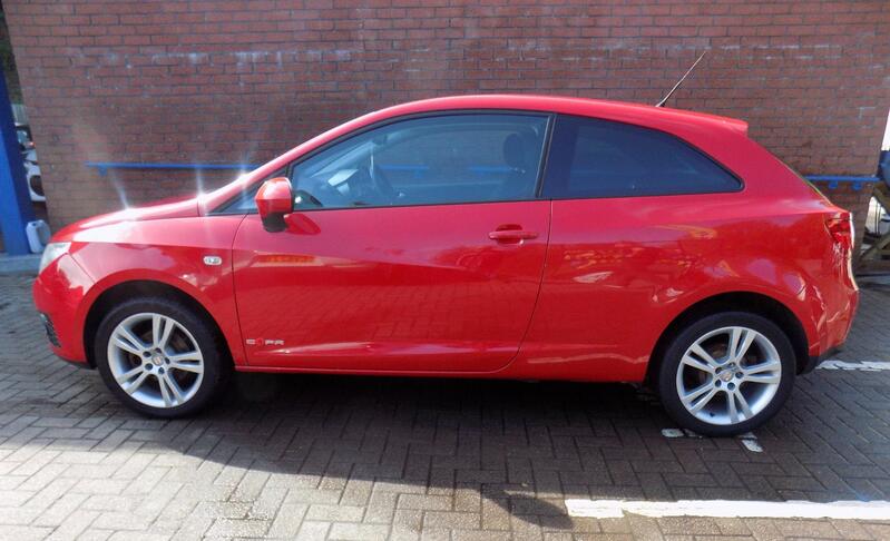 SEAT IBIZA