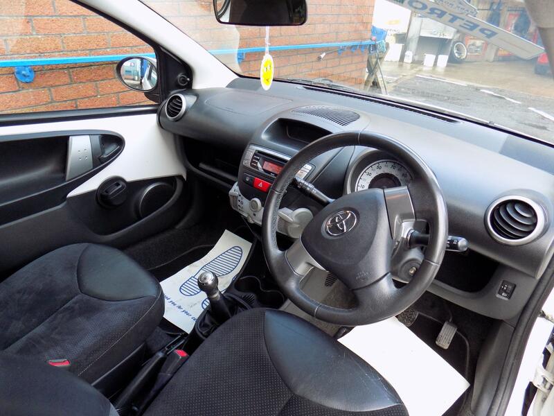 TOYOTA AYGO
