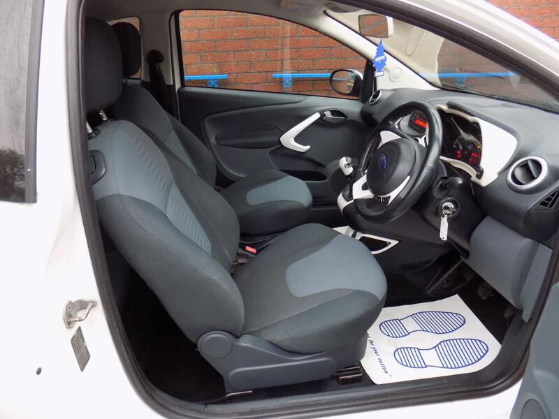 FORD KA