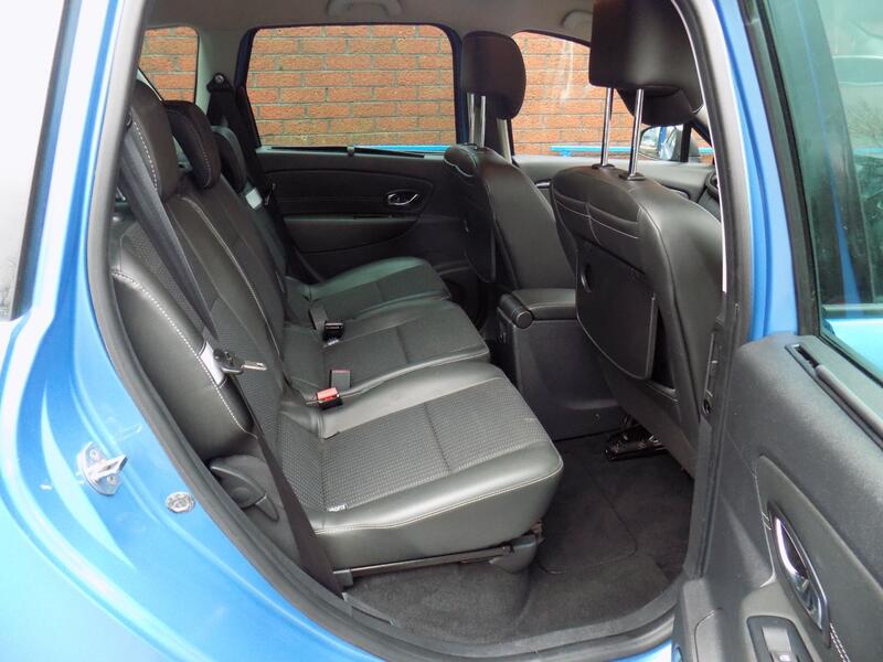 RENAULT SCENIC
