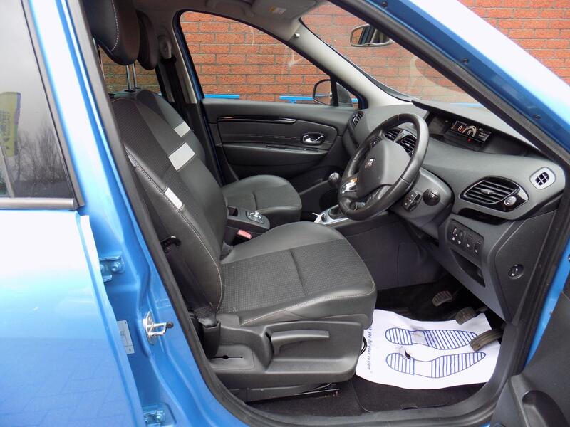 RENAULT SCENIC