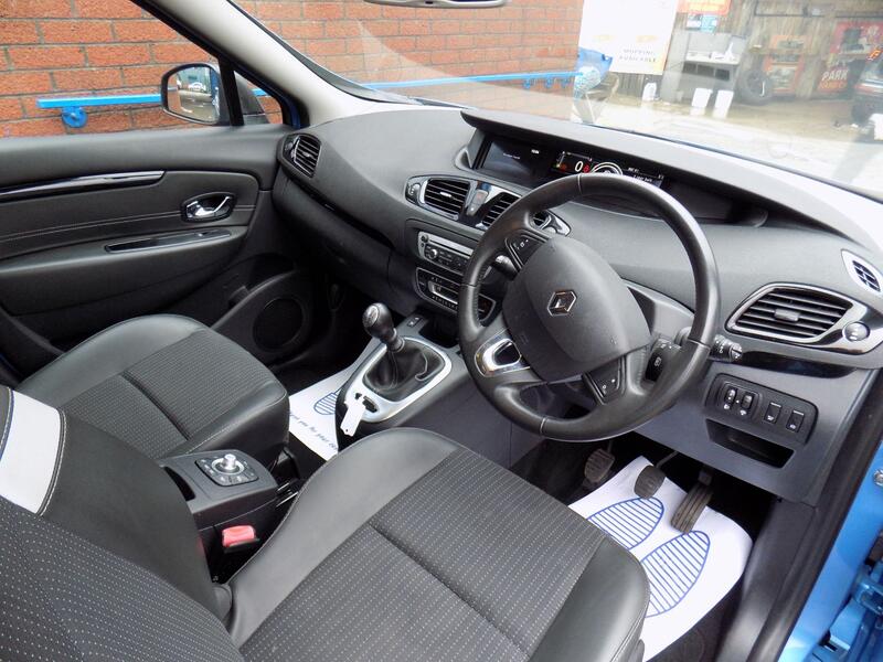 RENAULT SCENIC