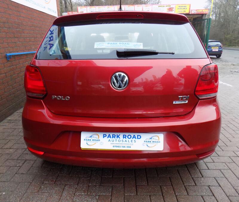 VOLKSWAGEN POLO