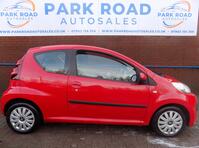 PEUGEOT 107