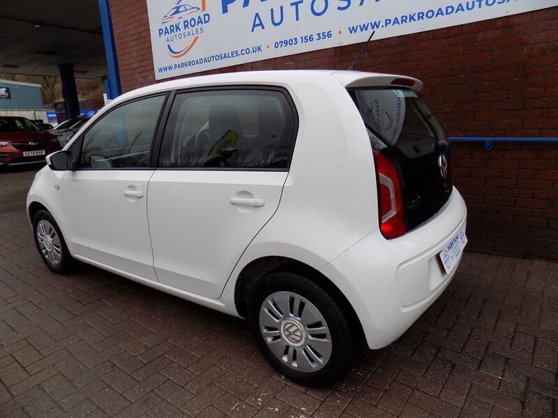 VOLKSWAGEN UP
