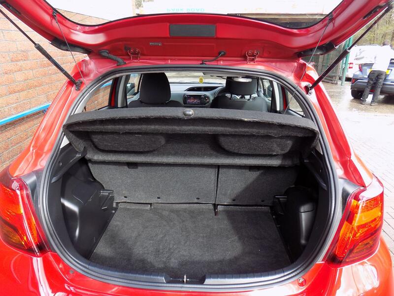 TOYOTA YARIS