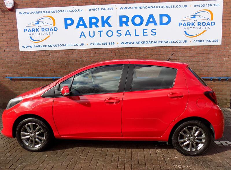 TOYOTA YARIS
