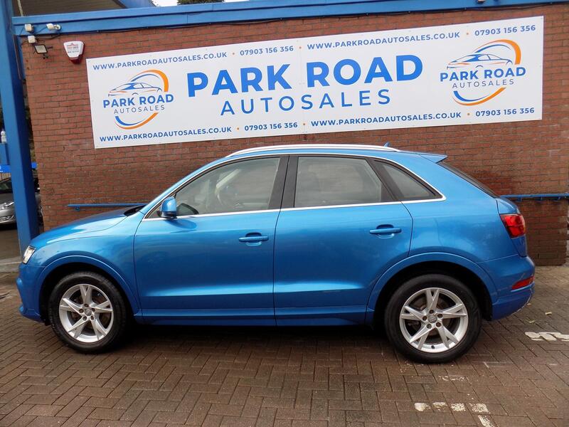 AUDI Q3