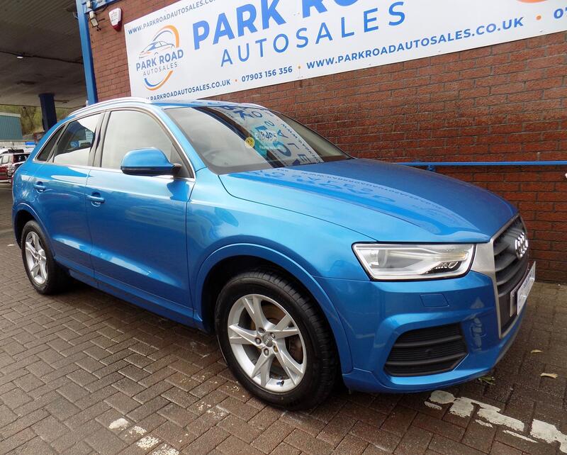 AUDI Q3