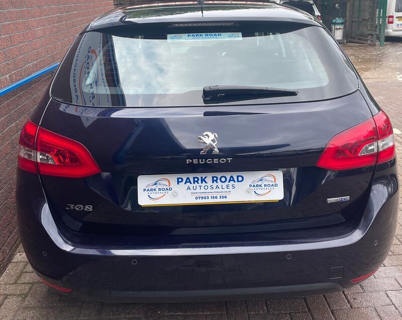PEUGEOT 308